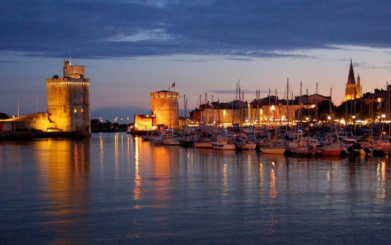 Maison De Charme A La Rochelle Croix-Chapeau المظهر الخارجي الصورة